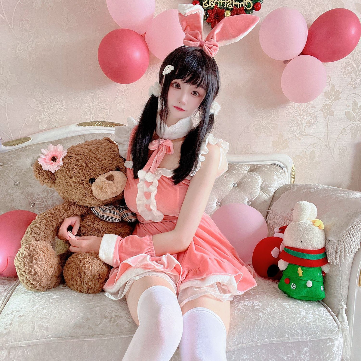 Robe lapin rose ou rouge, vue 3